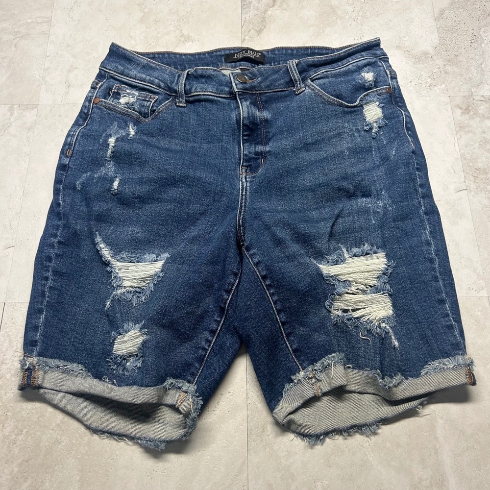Judy Blue Distressed Denim Shorts Dark Wash Women 1XL Bermuda Raw Hem JB150045